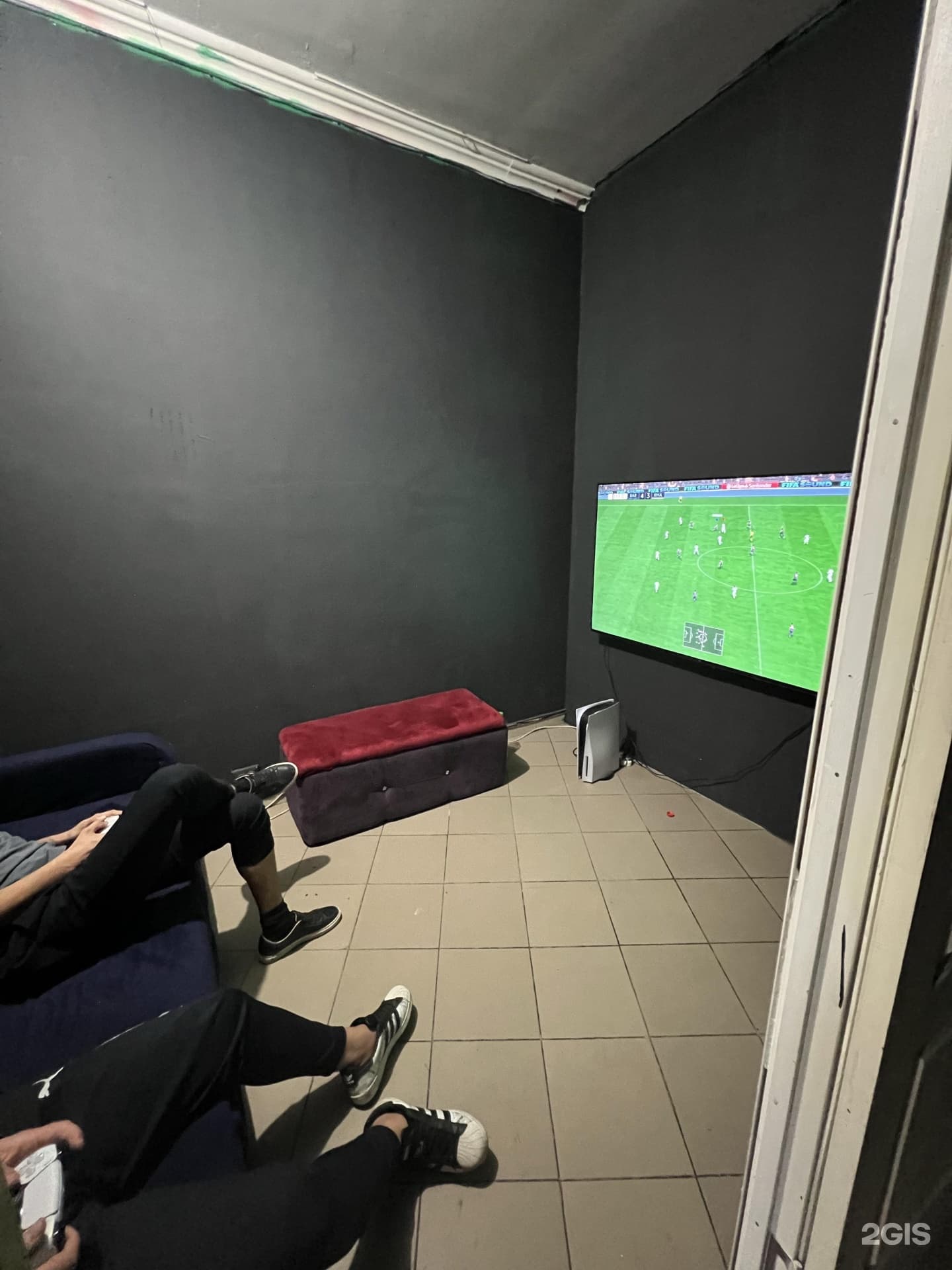 Versus, игровой клуб - фото 4